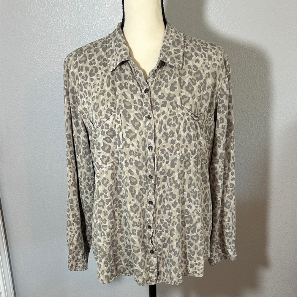 Maurices Casual Leopard Print Button-Down Shirt